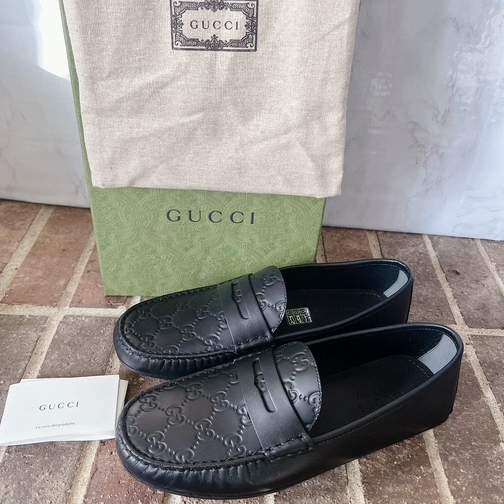 Gucci Signature Driver Supreme GG Black Debossed Leather Loafer Mens UK 7 US 7.5